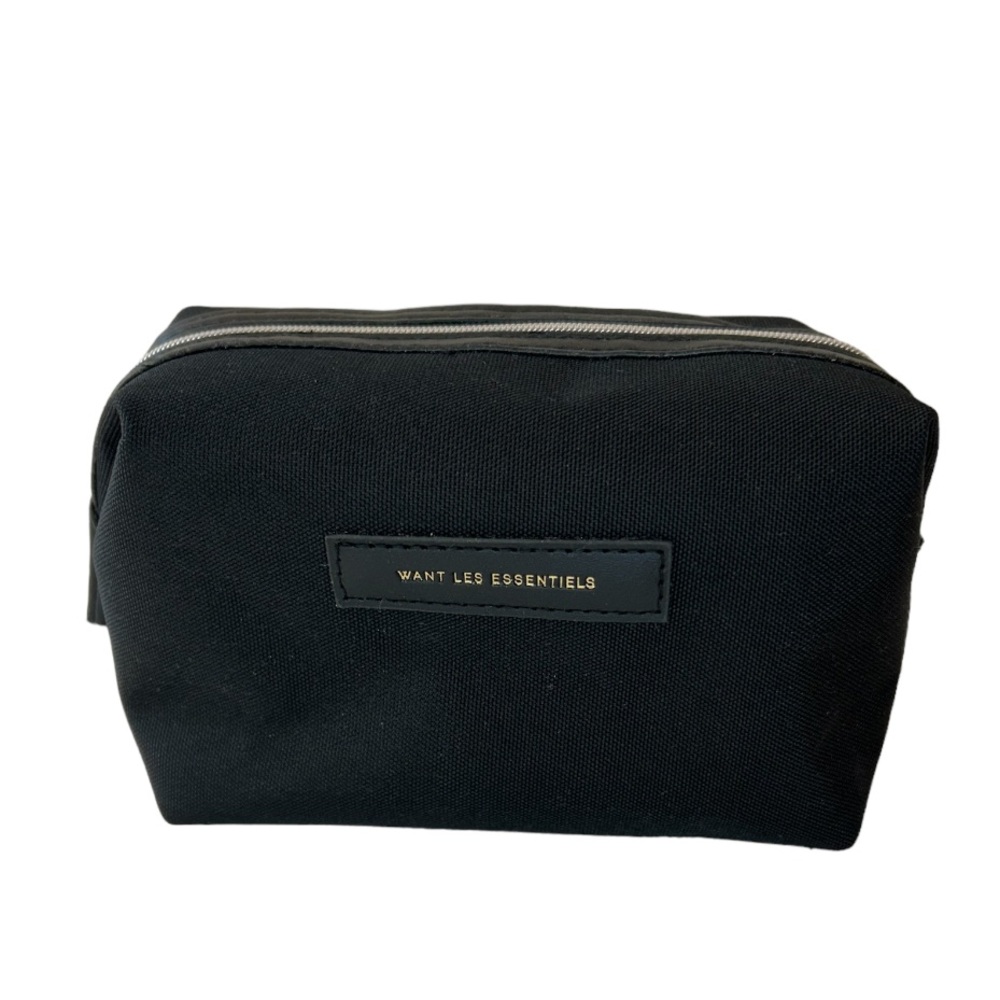 WANT Les Essentiels Air Canada Business Class Kit